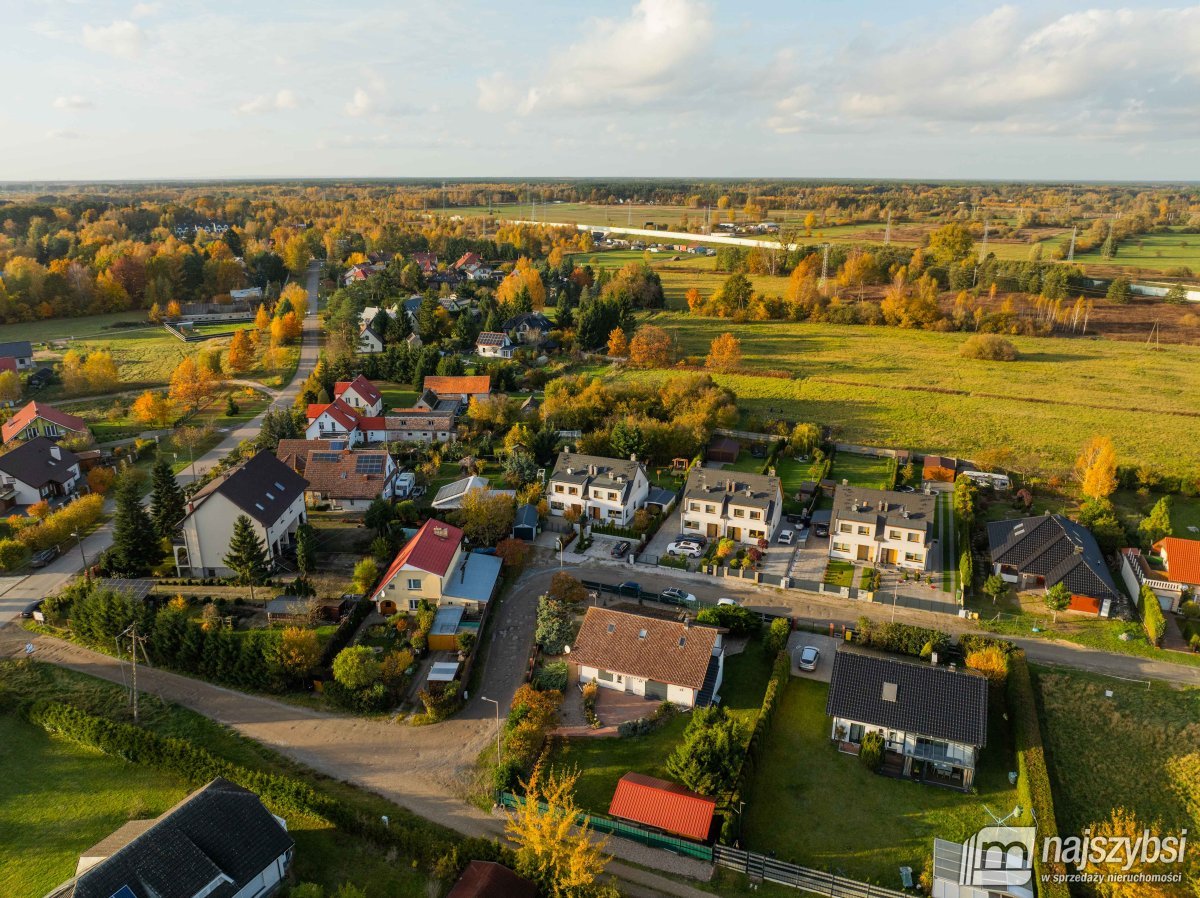 ZIELENIEWO - Morzyczyn - jezioro Miedwie 
 - pół  (7)