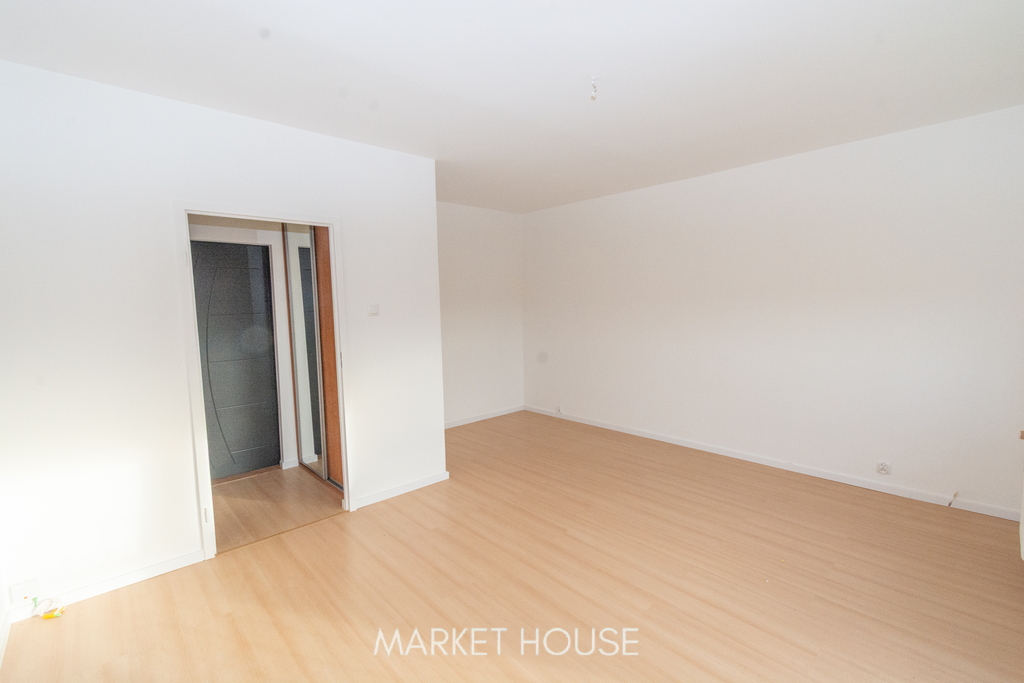 Kawalerka ul. Szafera (7)