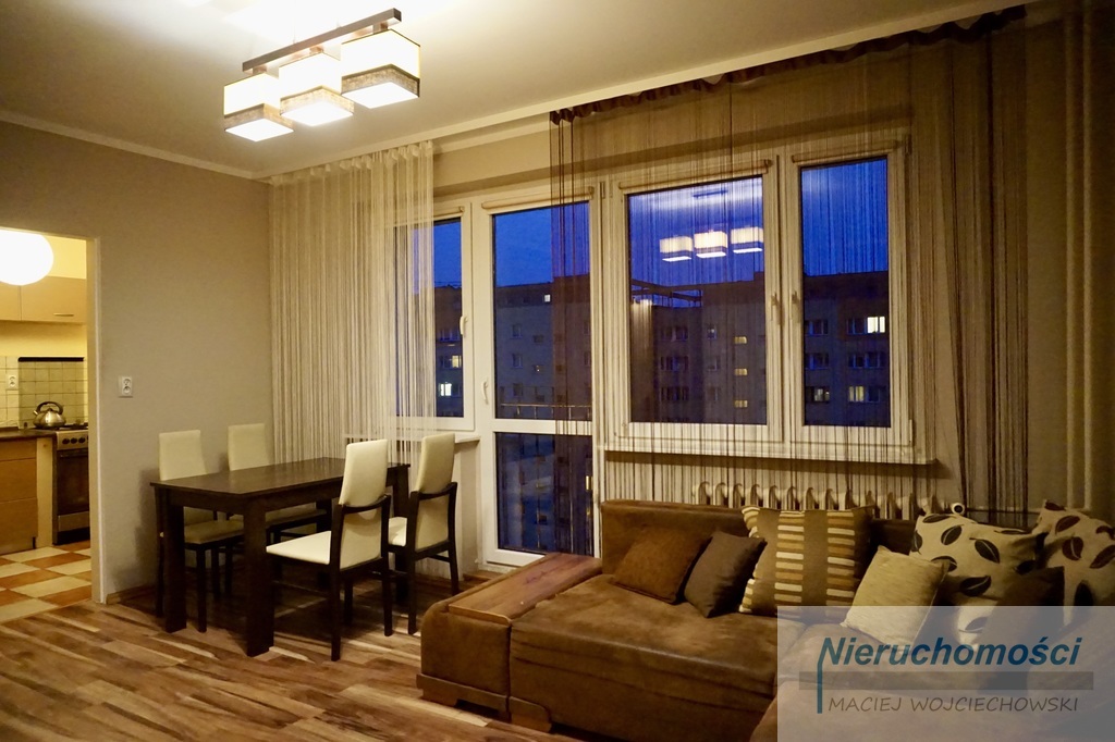 Przytulna kawalerka (2)