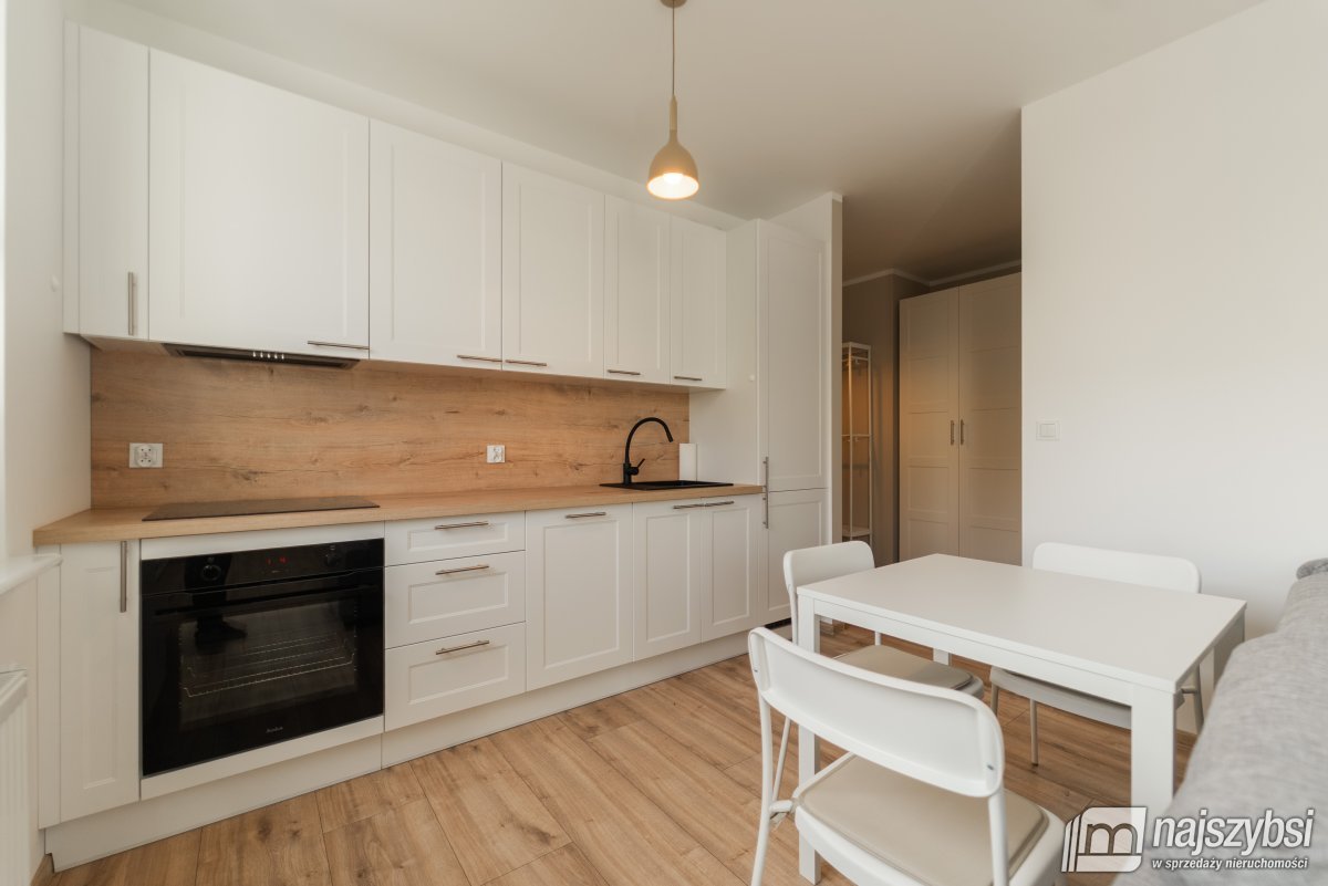 Stargard - centrum, 2 pokoje z balkonem (10)