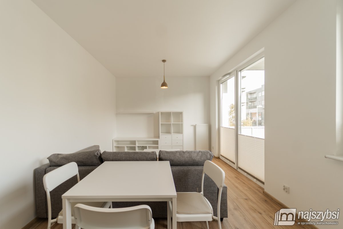 Stargard - centrum, 2 pokoje z balkonem (11)