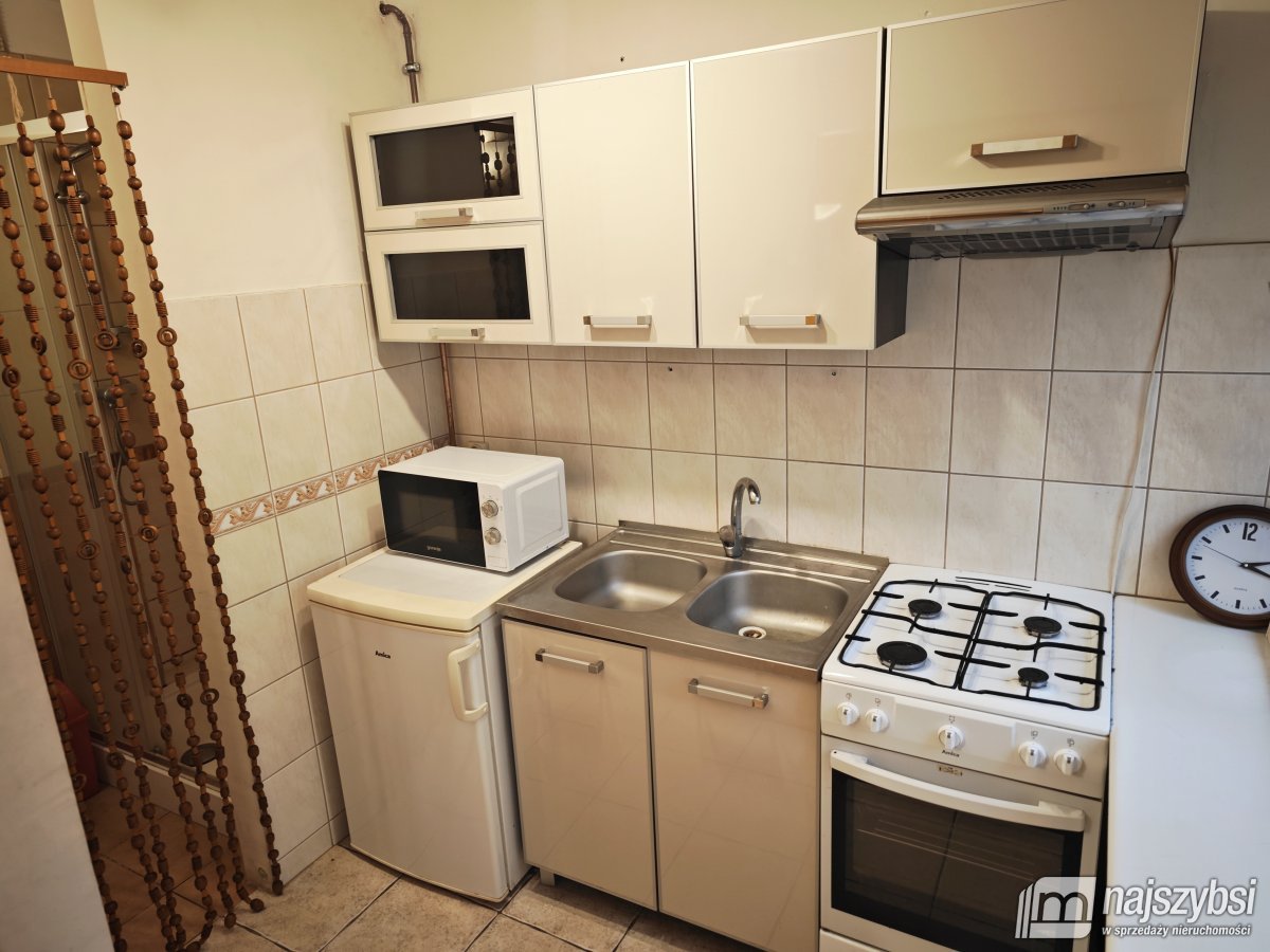 NA SPRZEDAŻ-KAWALERKA BLISKO CENTRUM MIASTA (4)