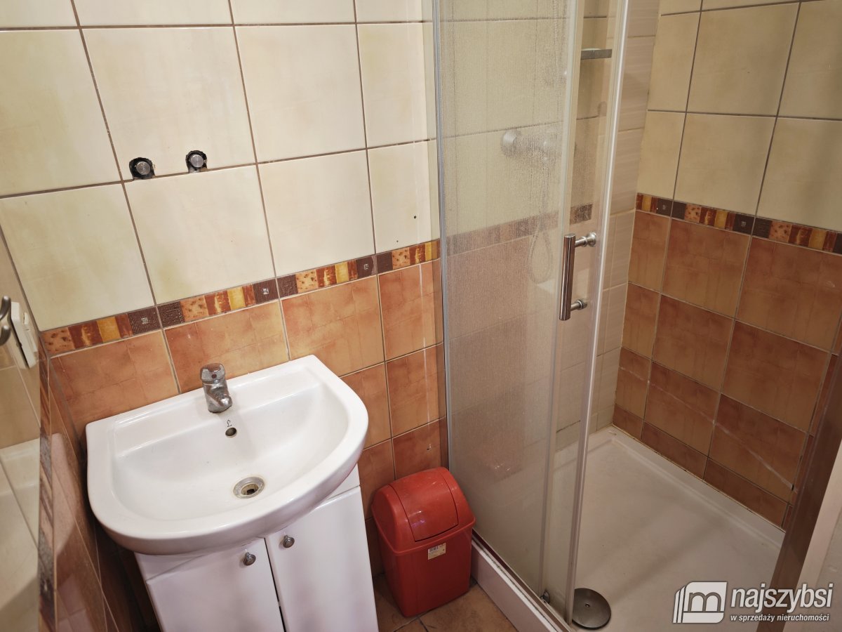 NA SPRZEDAŻ-KAWALERKA BLISKO CENTRUM MIASTA (7)