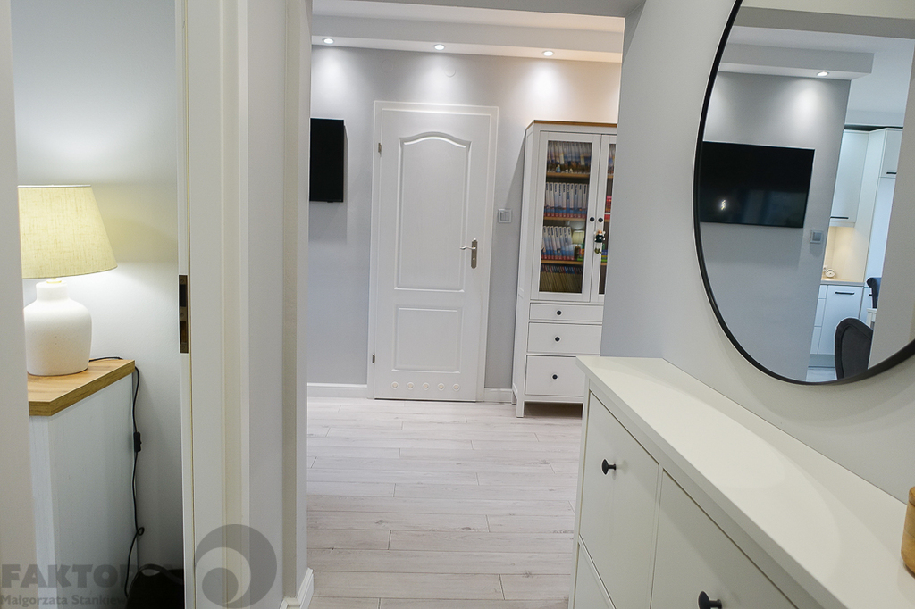 Os. Słoneczne 4 pokoje, I p./IVp. balkon (16)