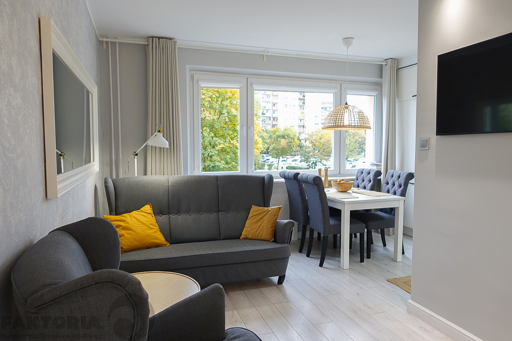 Os. Słoneczne 4 pokoje, I p./IVp. balkon (20)