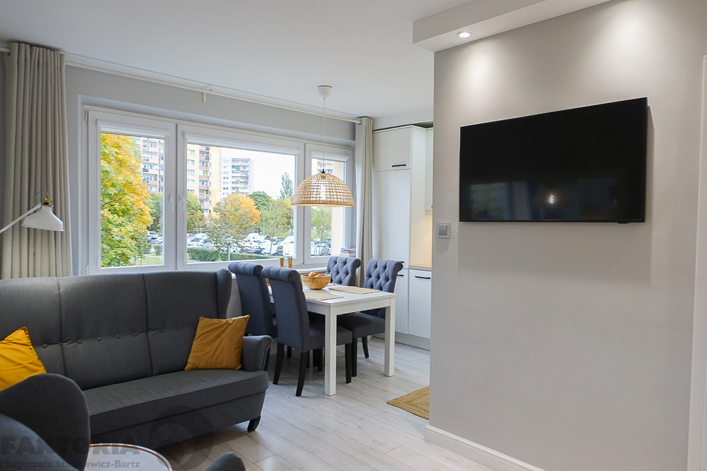 Os. Słoneczne 4 pokoje, I p./IVp. balkon (26)