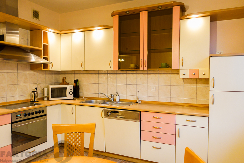 Gumieńce dom wolno stojący z 2000 r. 1,75 mln (23)