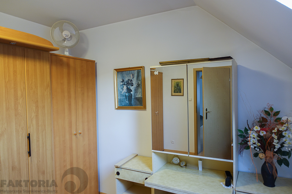 Gumieńce dom wolno stojący z 2000 r. 1,75 mln (17)