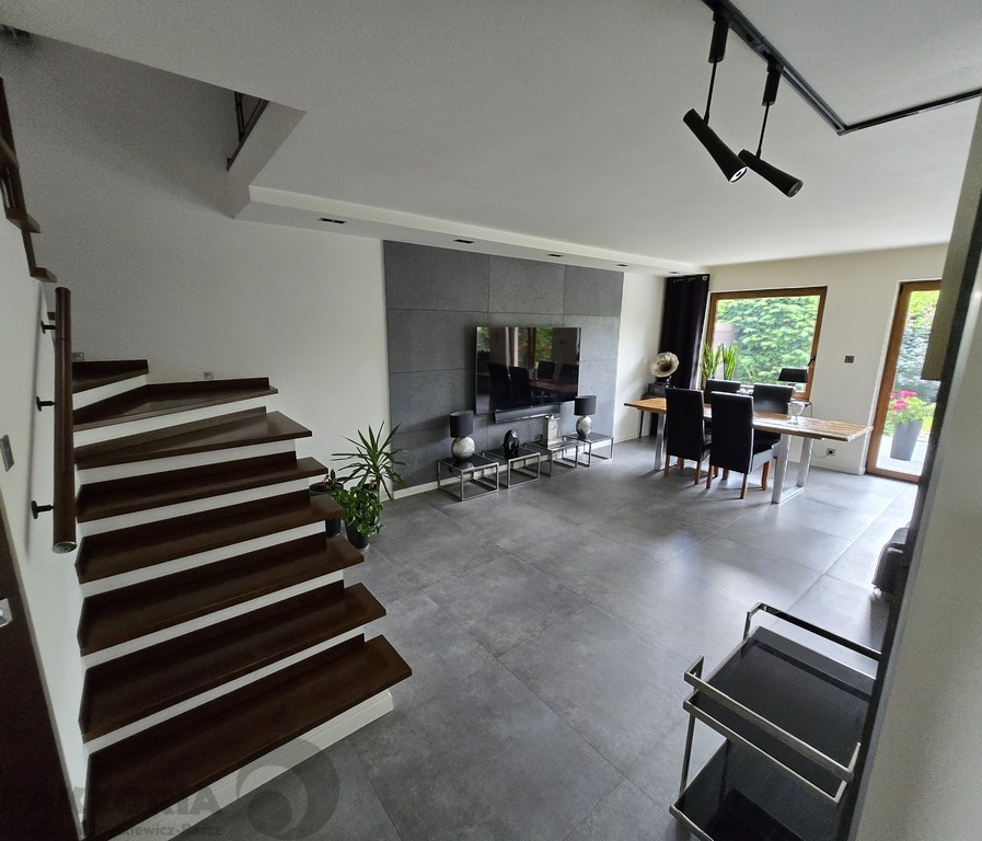 Mierzyn komfortowy skrajny szeregowiec 1,65 mln (3)