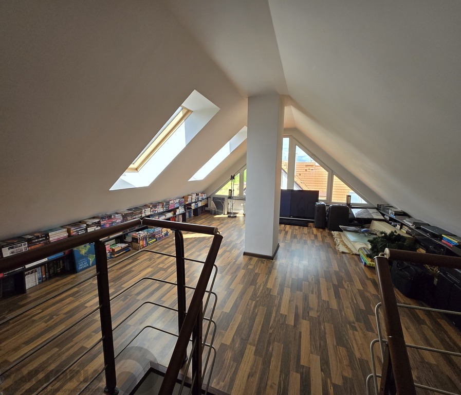 Mierzyn komfortowy skrajny szeregowiec 1,65 mln (11)