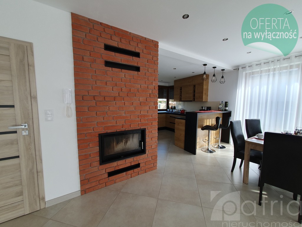 Wykończony dom wolnostojący w Dobrej (1)