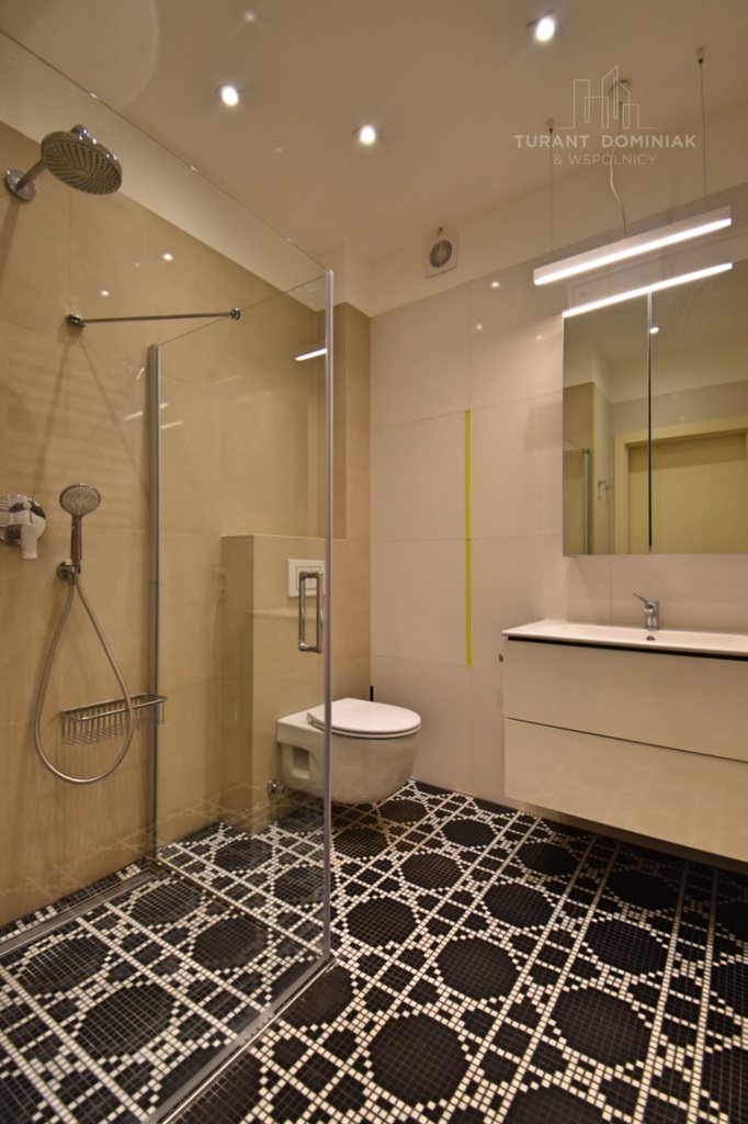 2 pokoje z balkonem i garażem - os. Pyrzyckie (5)