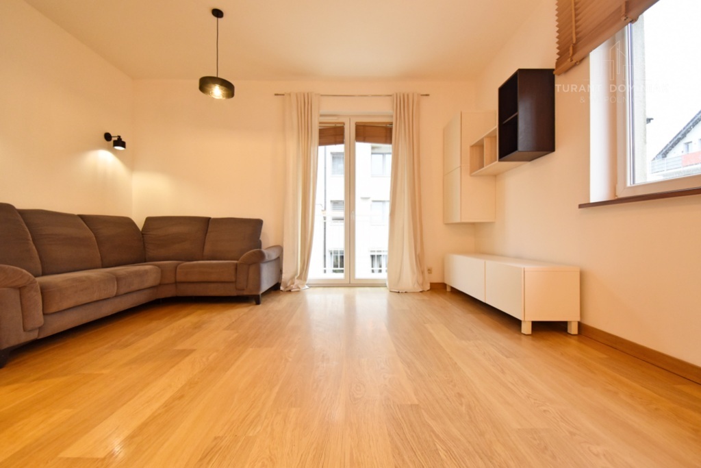 2 pokoje z balkonem i garażem - os. Pyrzyckie (1)