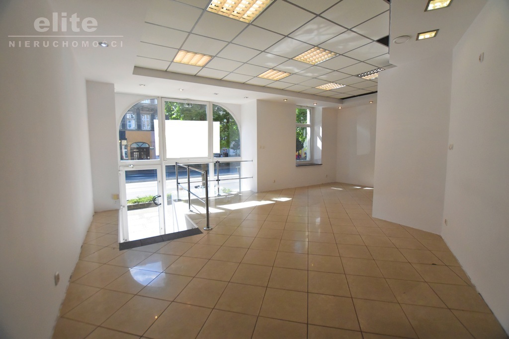 Ścisłe Centrum lokal do wynajęcia 90m2 (4)