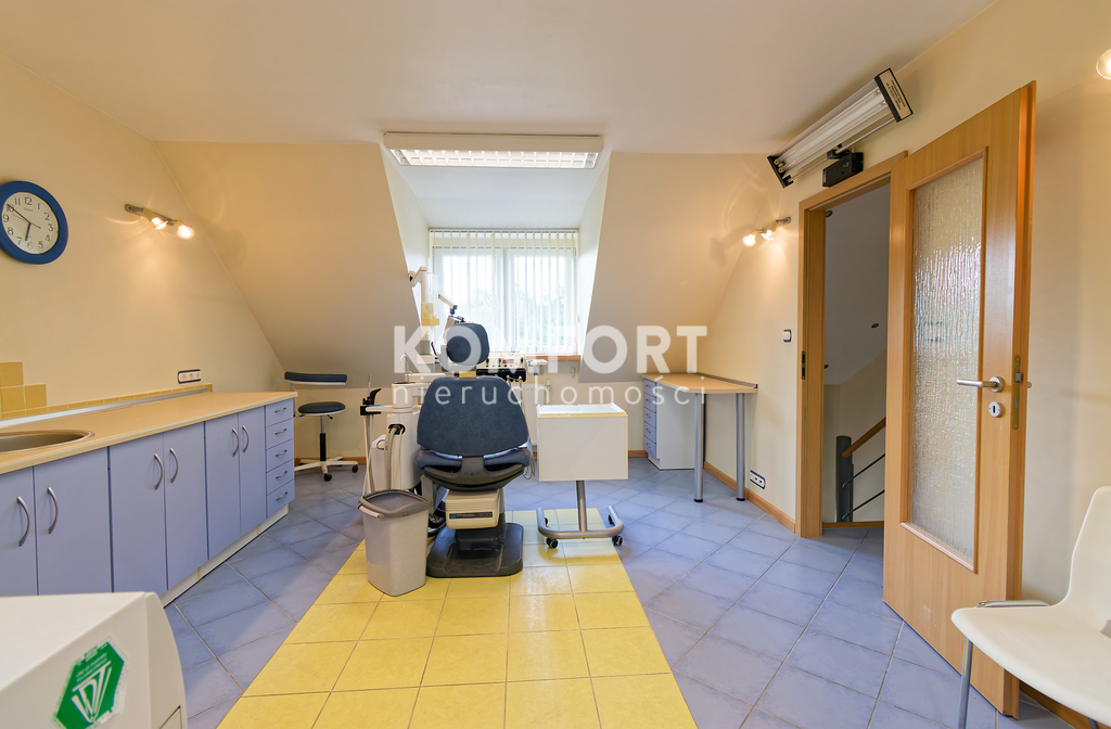 Gabinet Stomatologiczny 3 stanowiskowy. (18)