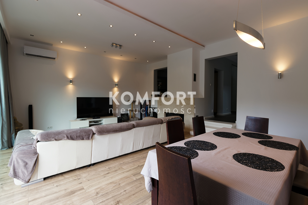 Luksusowy dom z basenem, sauną i pięknym ogrodem. (4)