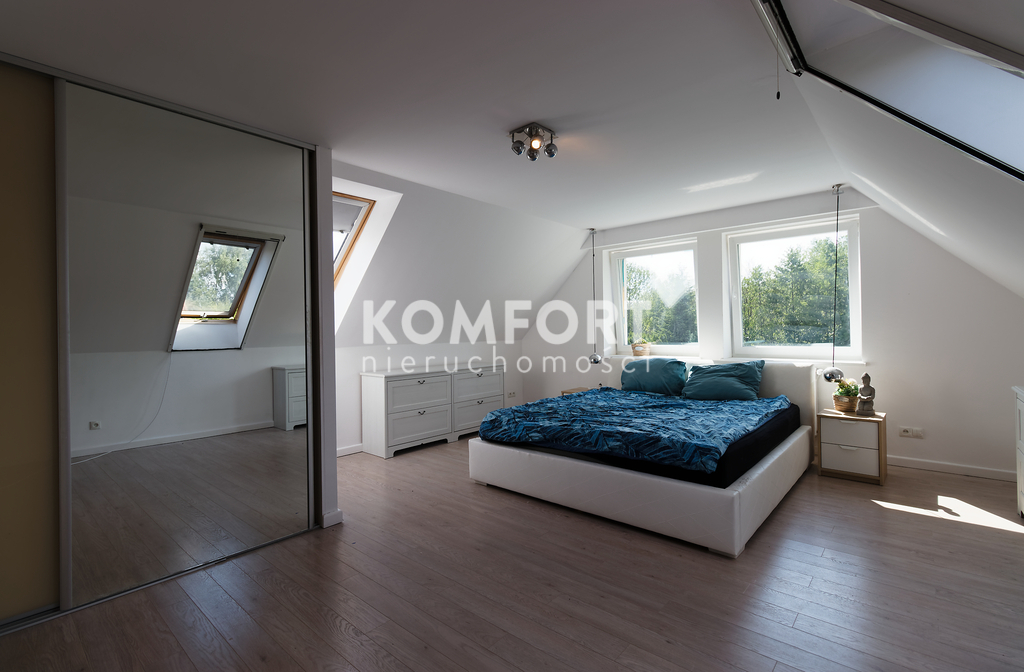 Luksusowy dom z basenem, sauną i pięknym ogrodem. (5)