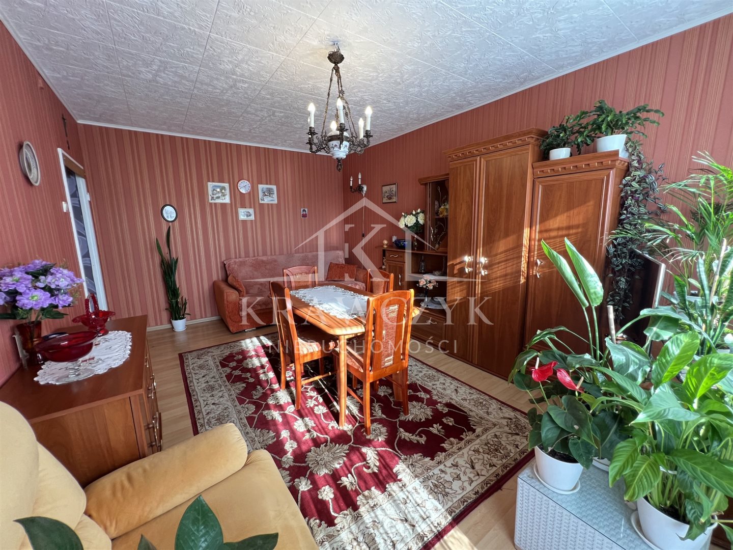 Spółdzielcze własnościowe, rozkładowe, z balkonem. (1)