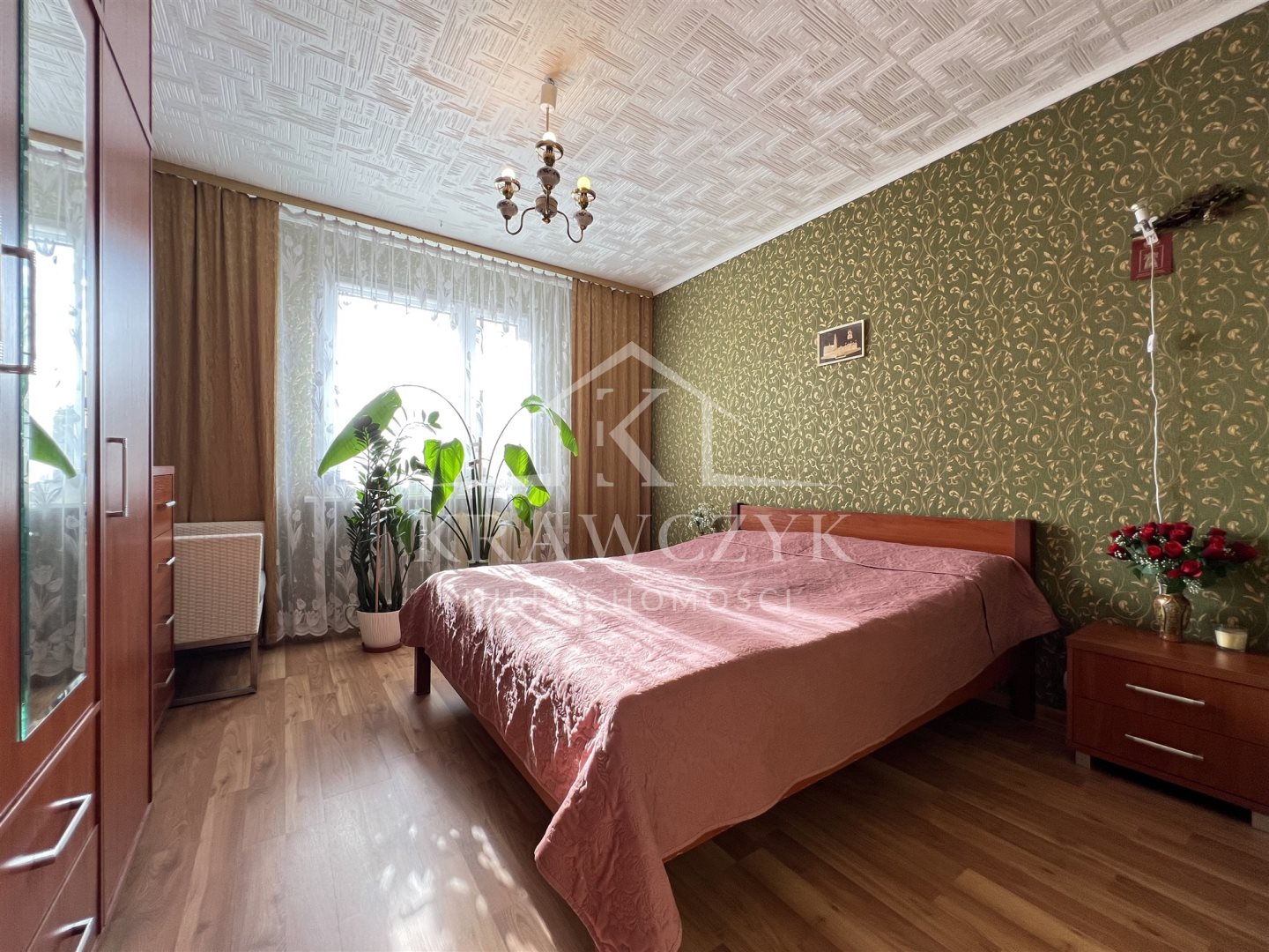 Spółdzielcze własnościowe, rozkładowe, z balkonem. (6)