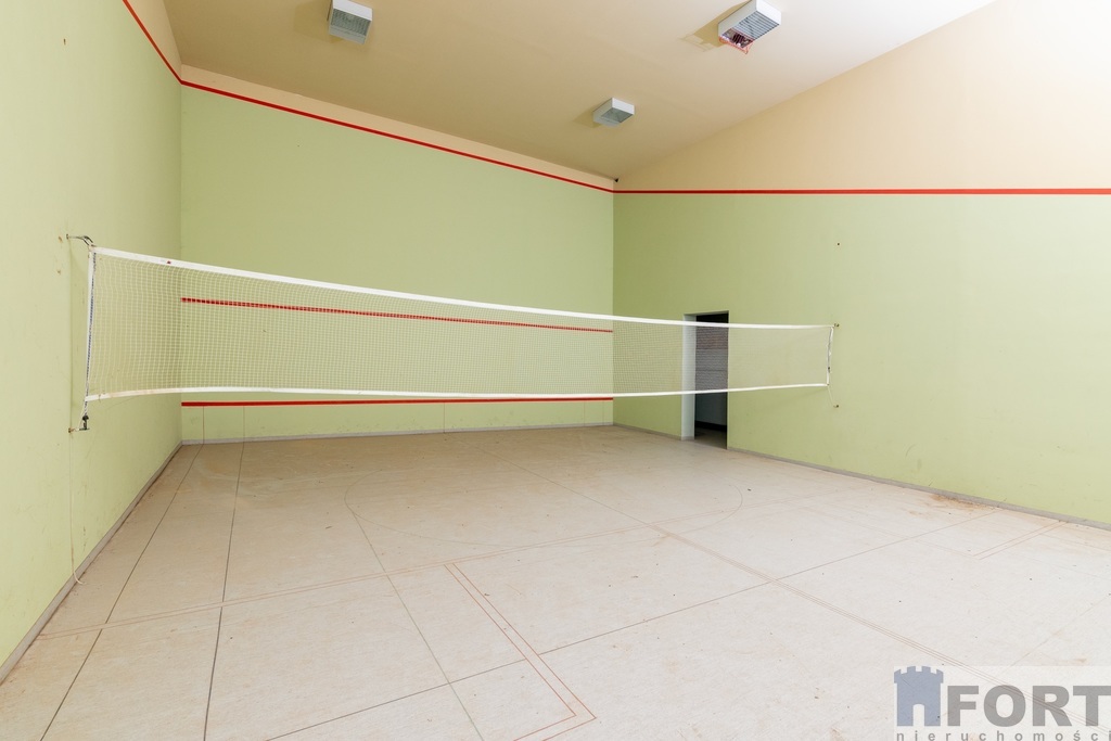 Dom z basen i salą squash pod Szczecinem (4)