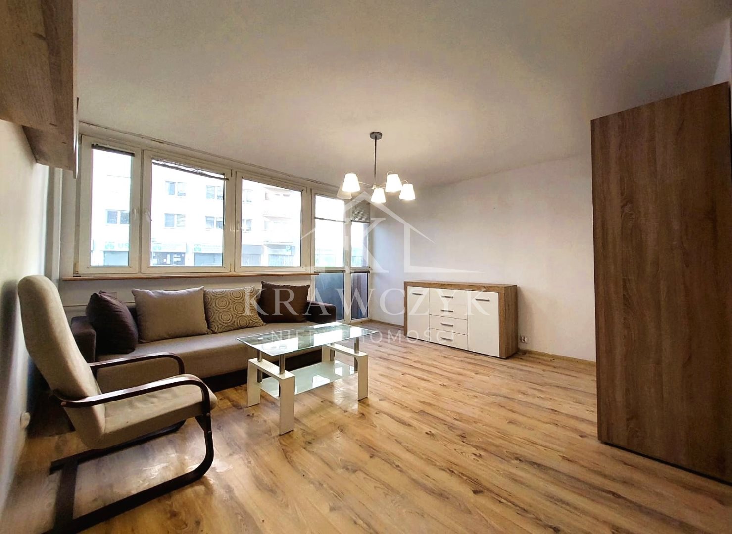 Na sprzedaż kawalerka na Nowym Miescie (3)