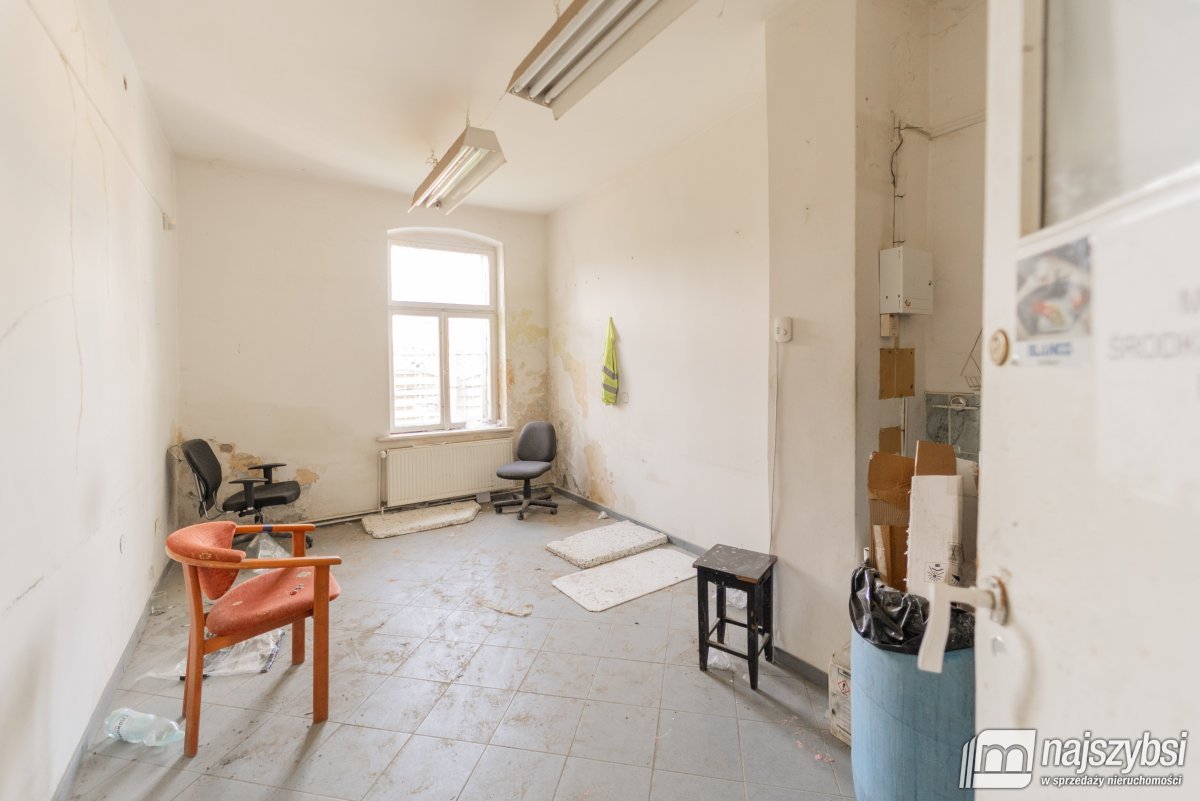 Goleniów/Miękowo - budynek magazynowy przy trasie  (11)