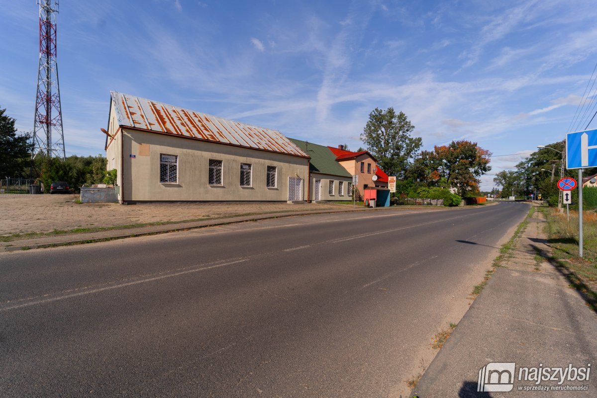 Goleniów/Miękowo - budynek magazynowy przy trasie  (3)