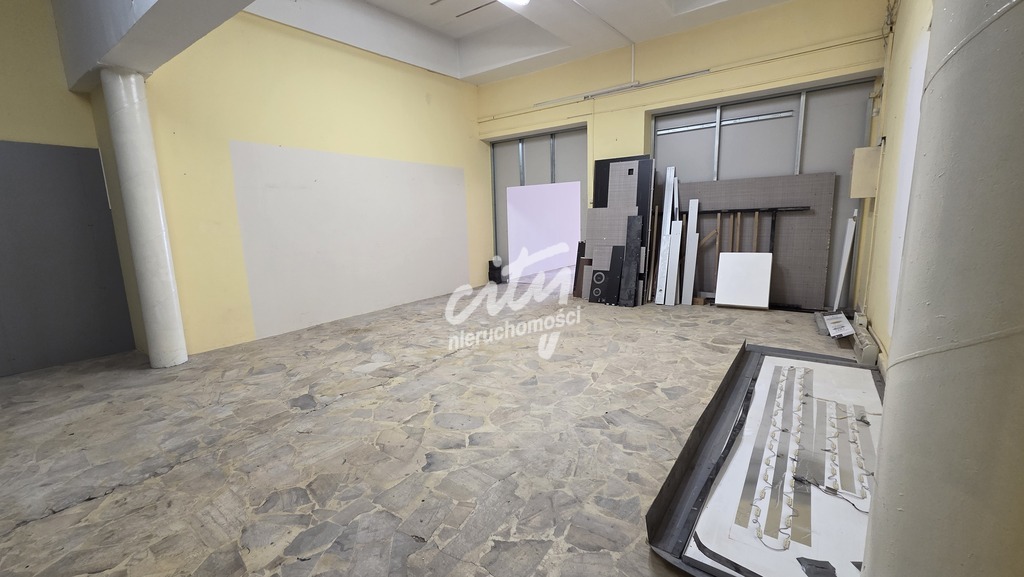 Prawobrzeże! Lokal 177 m2, wejście z ulicy. (3)