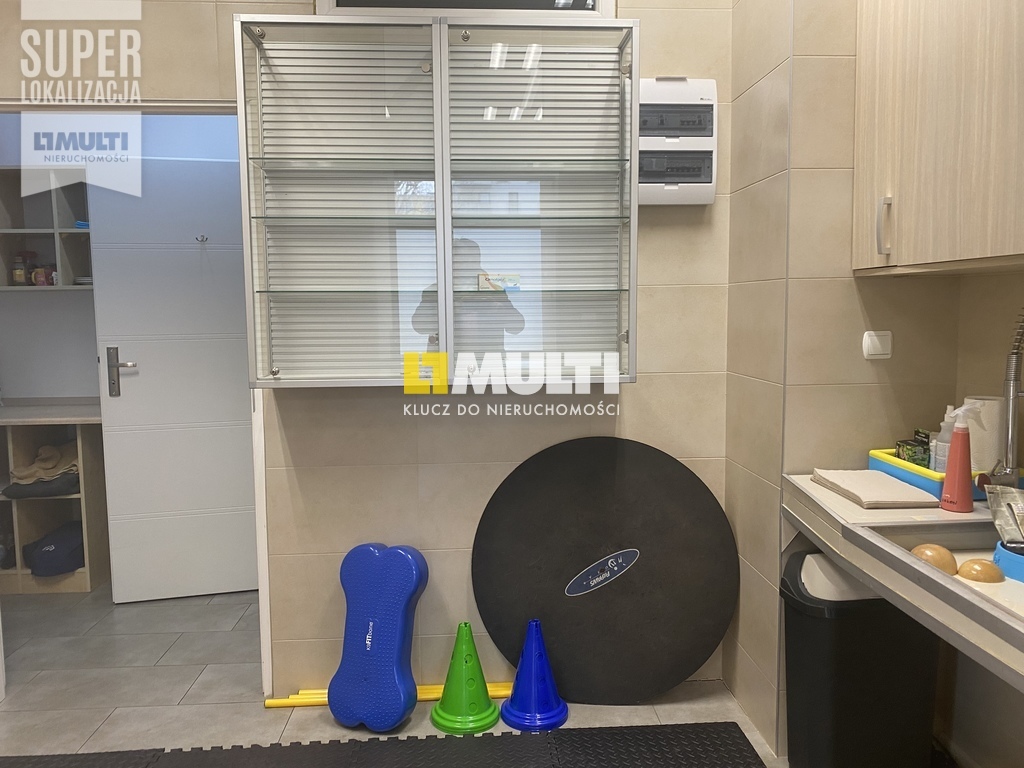 Do wynajęcia lokal pod gabinet, na Pomorzanach (7)