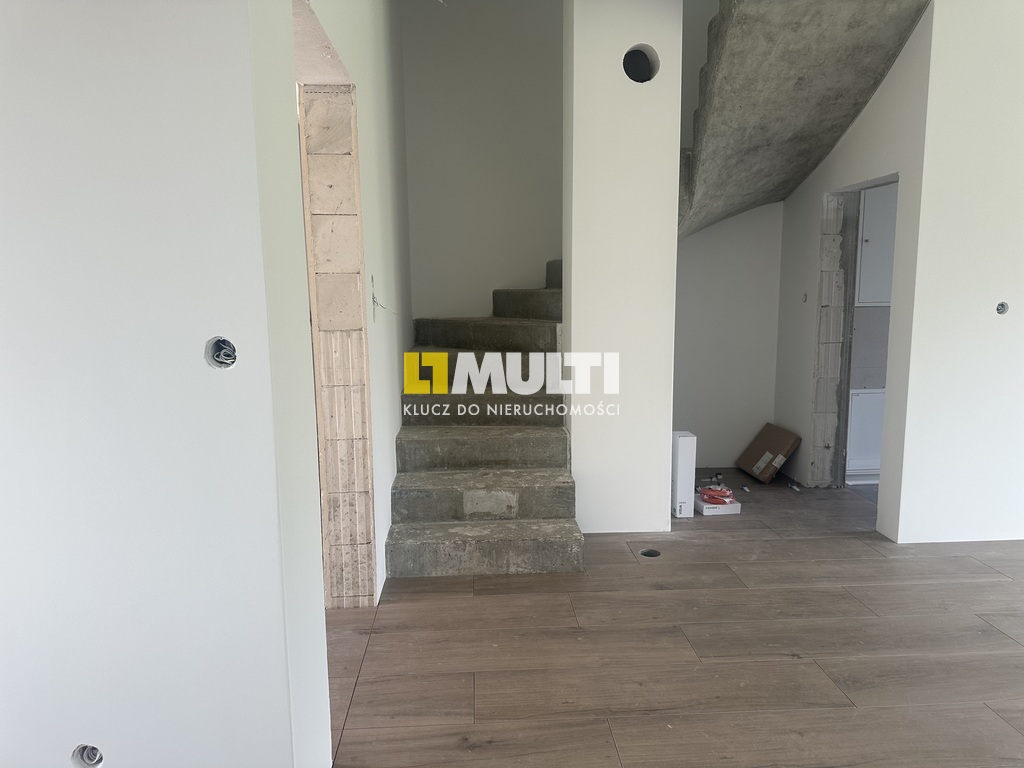 Nowoczesne mieszkanie z ogrodem - komfort, cisza. (13)