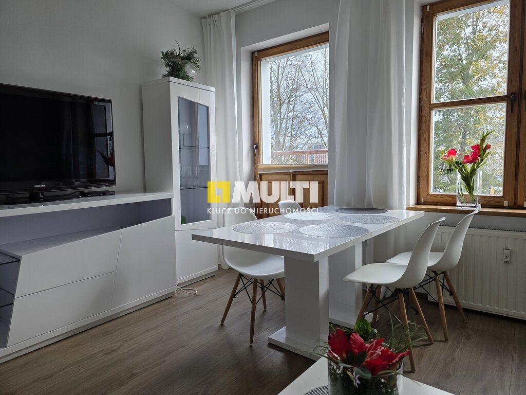 Stare Miasto - 4 pokoje z widokiem na Odrę. (1)