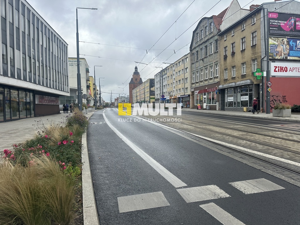 Atrakcyjny lokal w Centrum (14)