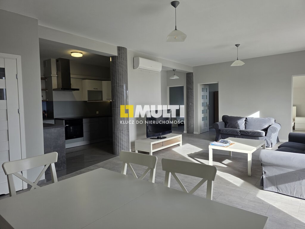 Starówka, 4-pokojowe z windą i widokiem na Odrę. (1)