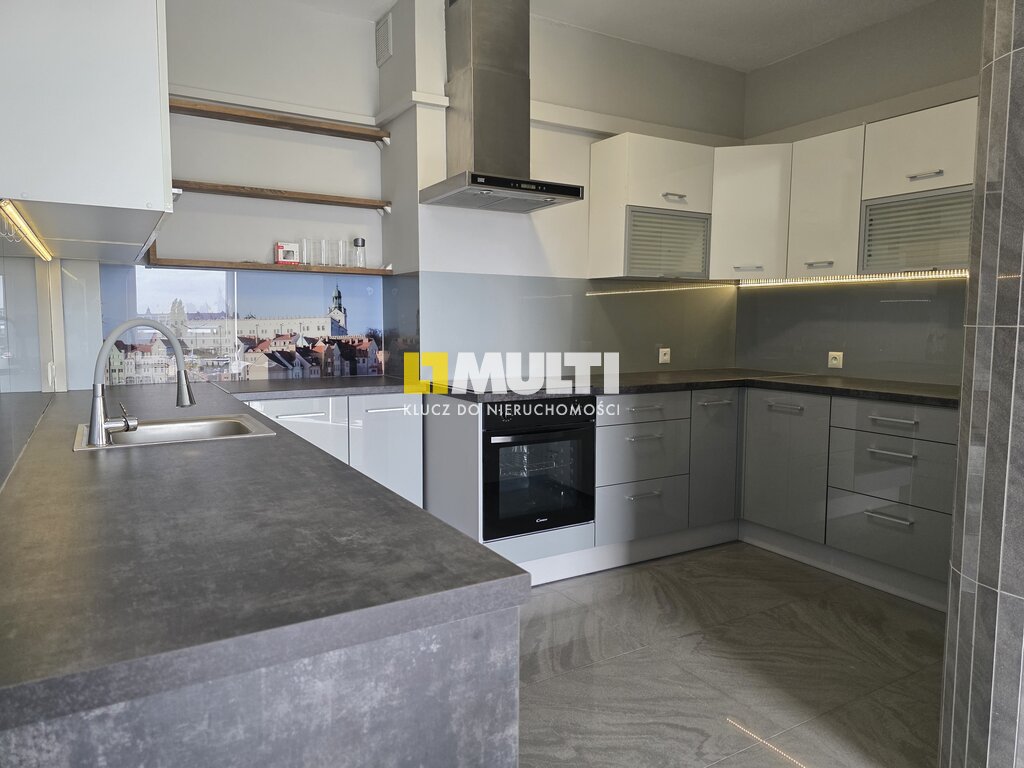 Starówka, 4-pokojowe z windą i widokiem na Odrę. (2)