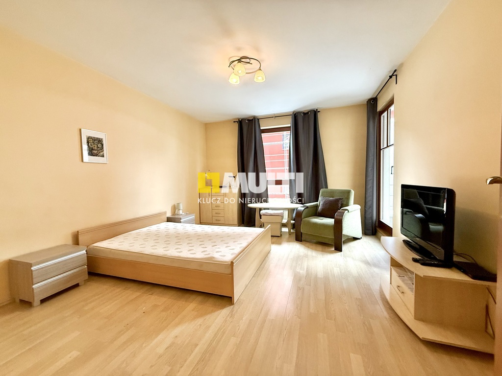 WYNAJEM 1 pok+osobna kuchnia, balkon Stare Miasto (1)