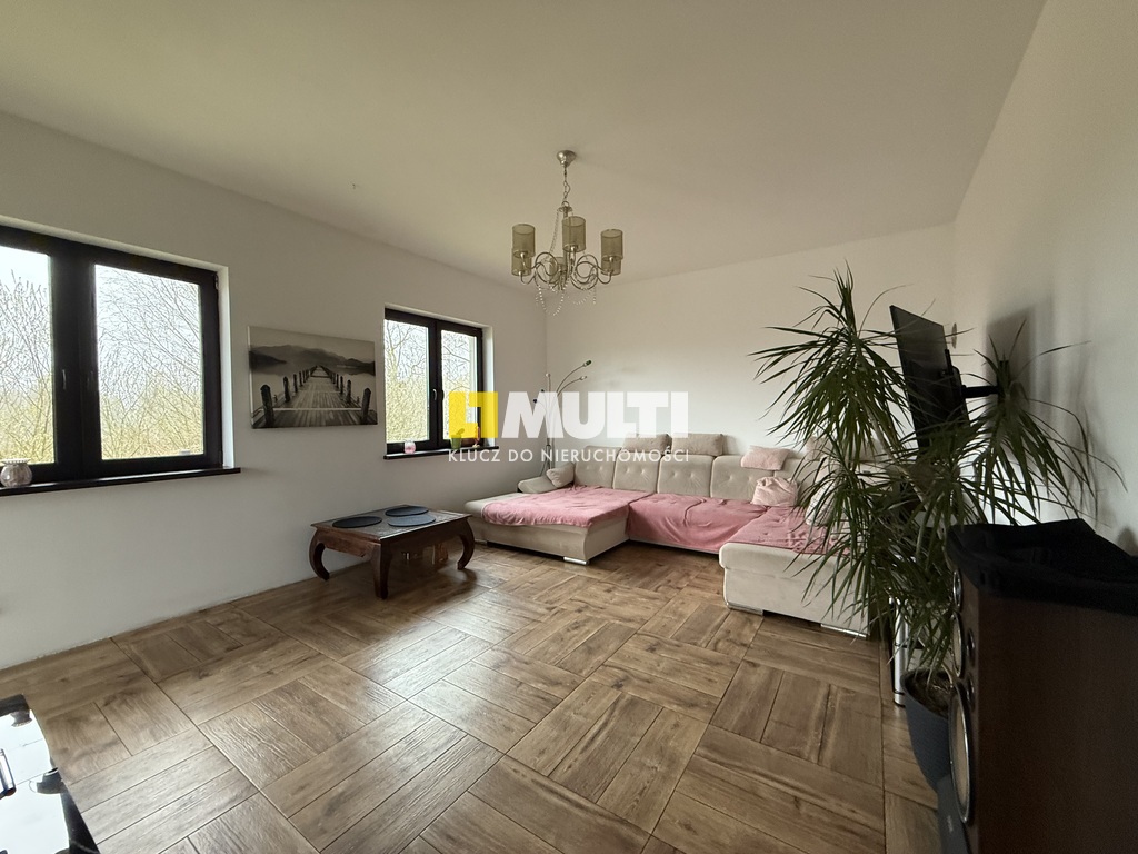 Wolnostojący dom w Przęsocinie (11)