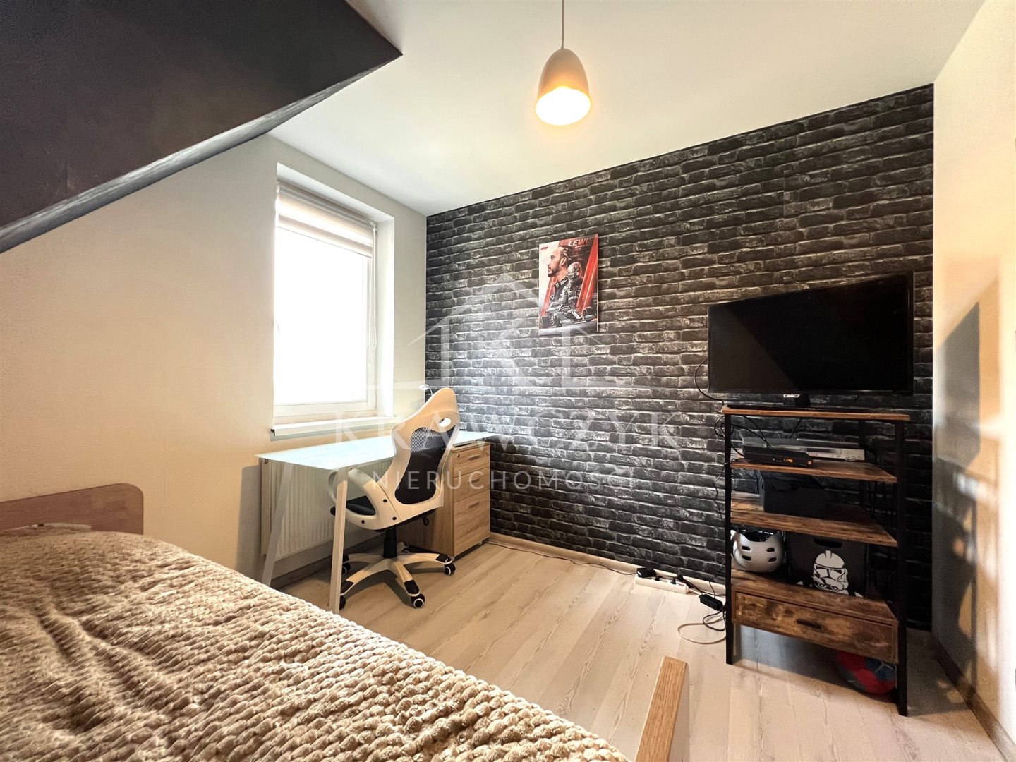 Na sprzedaż,4 pokoje,z garażem na osiedlu zamknięt (14)