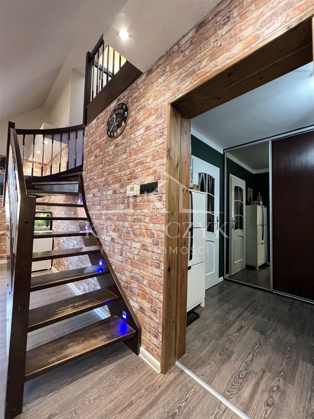 Na sprzedaż,4 pokoje,z garażem na osiedlu zamknięt (7)