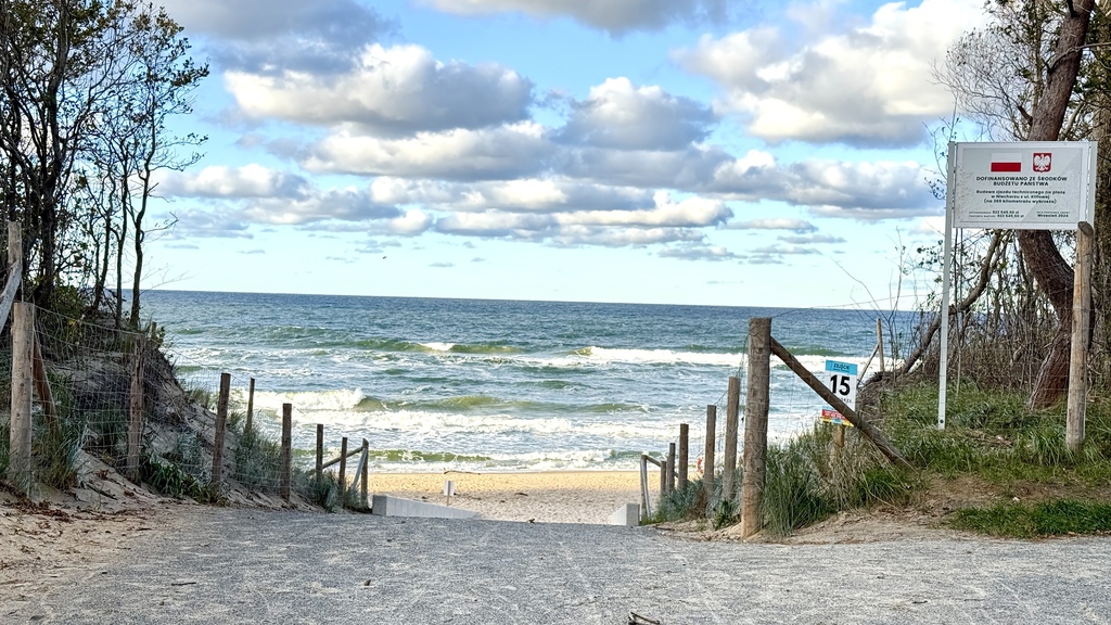 Piękne działki z planem 200m od morza w Niechorzu! (21)