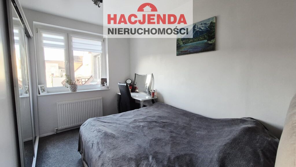 PIASKOWA 2 poziomy 4 pokoje tylko 588,000zł (16)