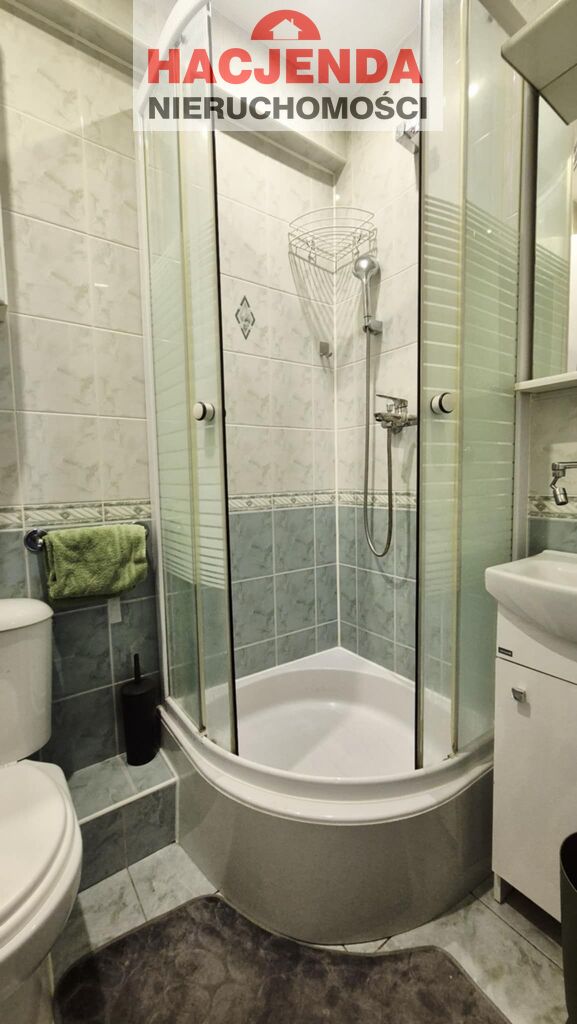 PIASKOWA 2 poziomy 4 pokoje tylko 588,000zł (18)