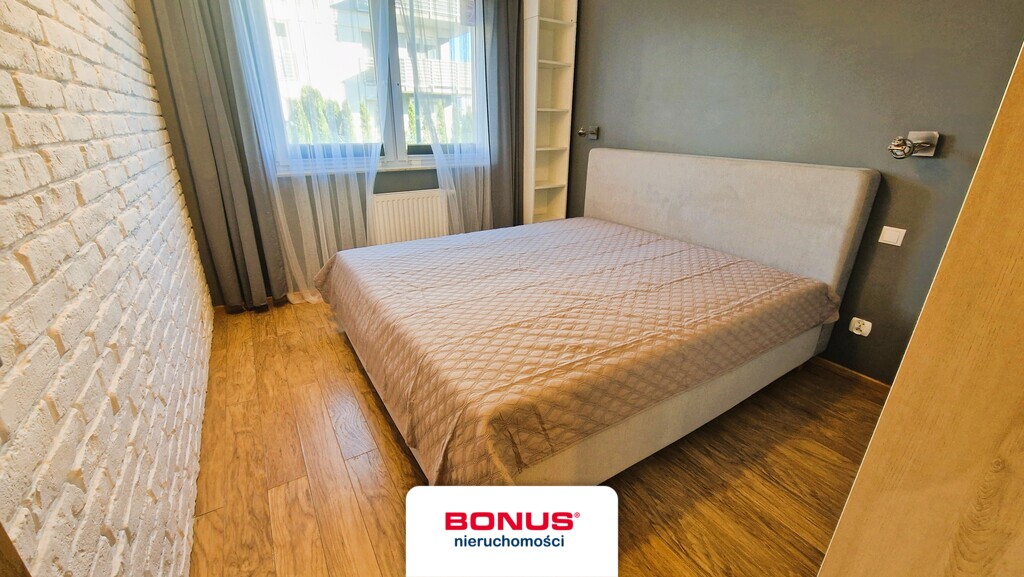 Dwa pokoje z ogródkiem (4)