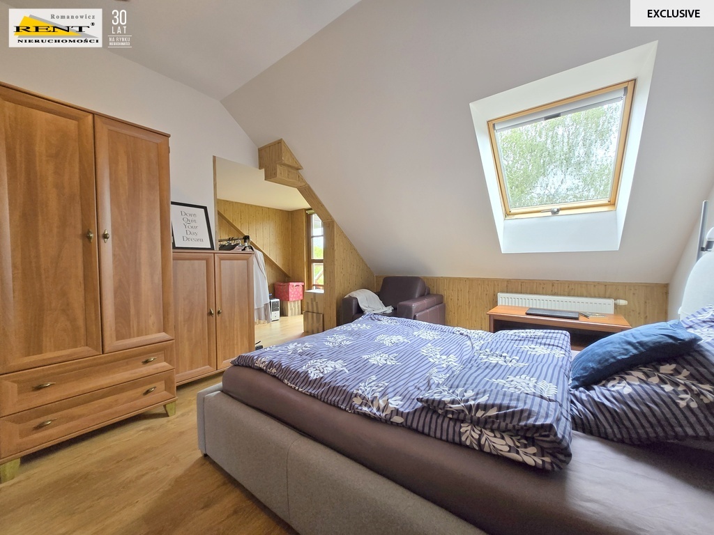 Dom z ogrodem, 6pokoi, 2garaże, wejście do lasu (15)