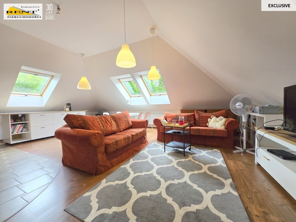 Dom z ogrodem, 6pokoi, 2garaże, wejście do lasu (20)