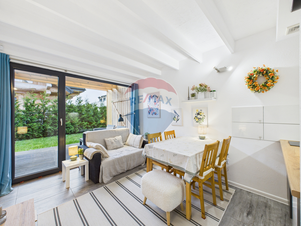 Dom 330 m od zejścia na plażę: Mielenko 1A (1)