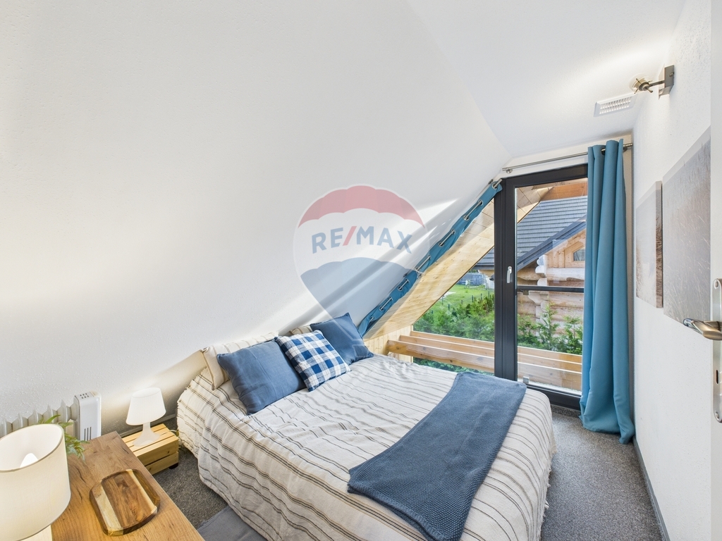 Dom 330 m od zejścia na plażę: Mielenko 1B (4)