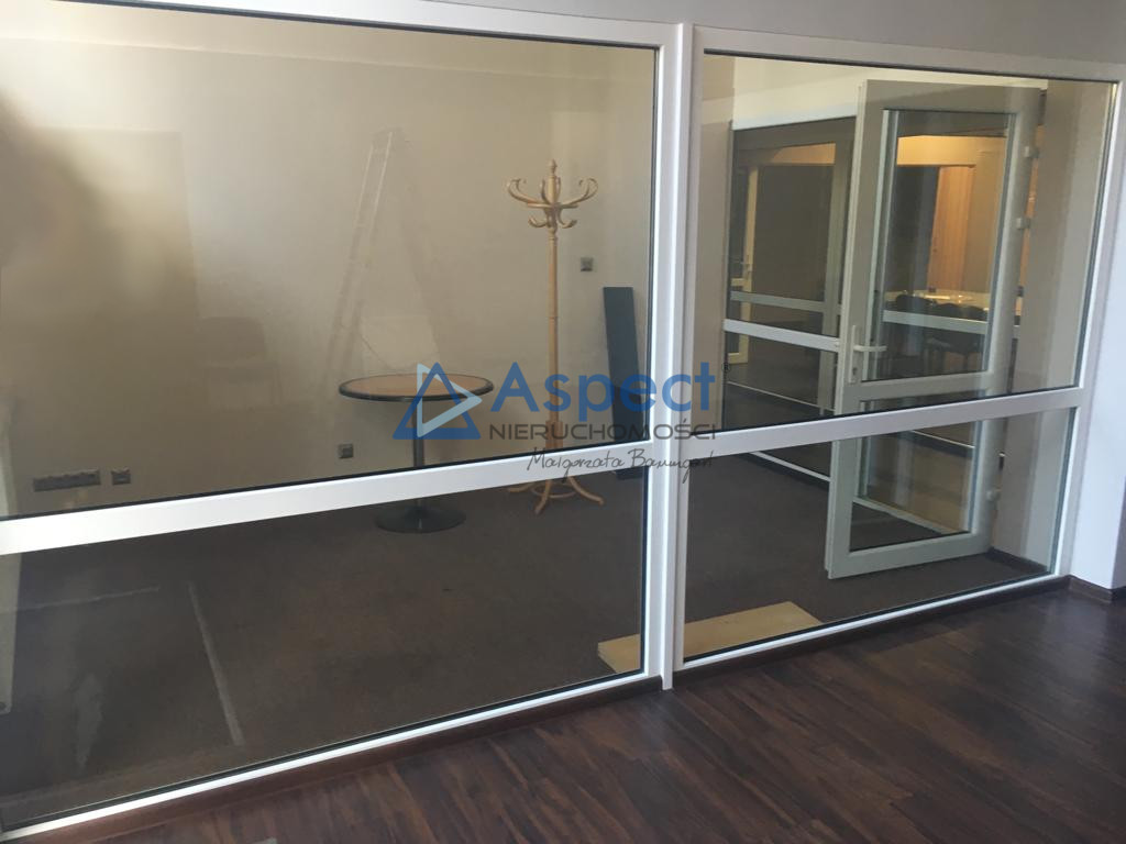 Wynajem lokal 204 m2 (1)