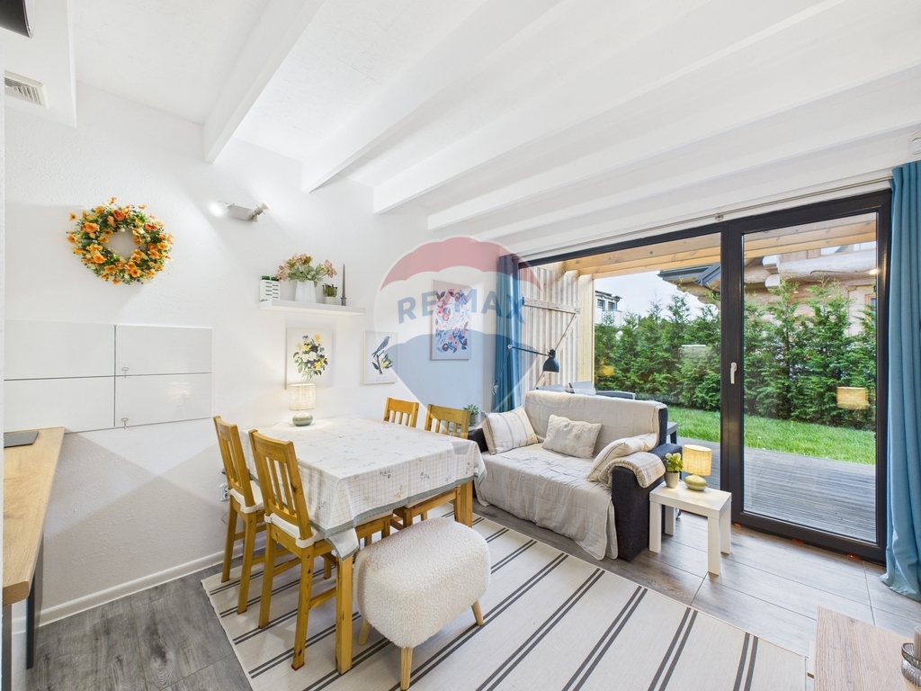 Dom 330 m od zejścia na plażę: Mielenko 4A (13)