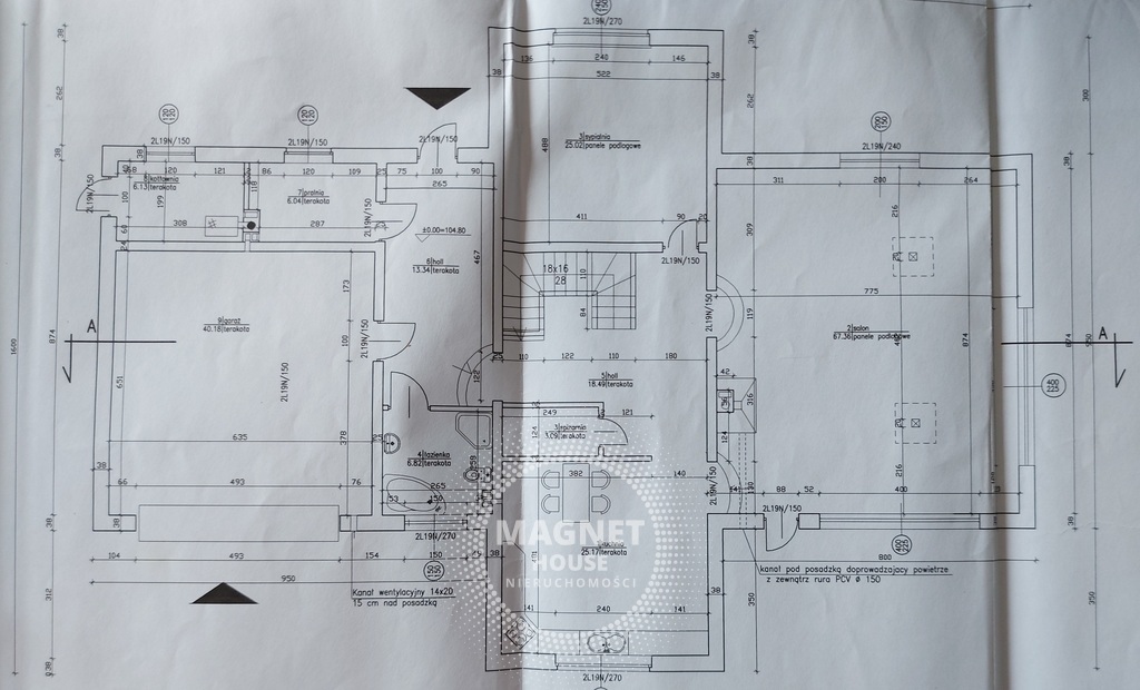 Wyjątkowy dom nad jeziorem z basenem i sauną (19)