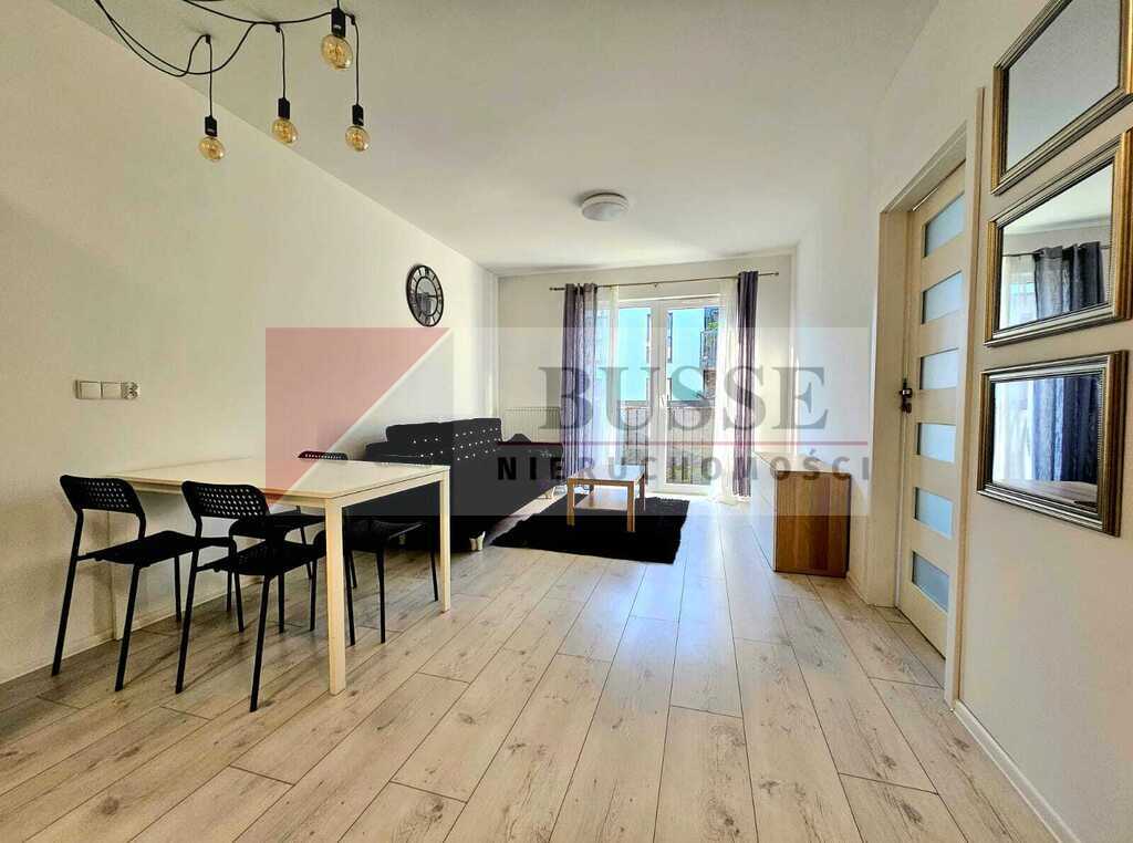 2 pok. na 1 piętrze w niskim bloku z na Warszewie! (1)